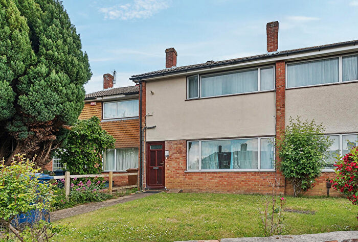 2 Bedroom Apartment For Sale In Marston Road, Marston, Oxford, Oxfordshire, OX3