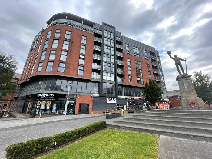 2 Bedroom Apartment To Rent In Zenith, Chapel Street, Salford, Manchester, M3