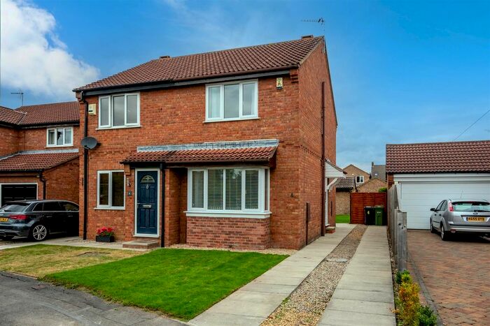 2 Bedroom Semi-Detached House To Rent In Longwood Link, Clifton Moor, York, YO30