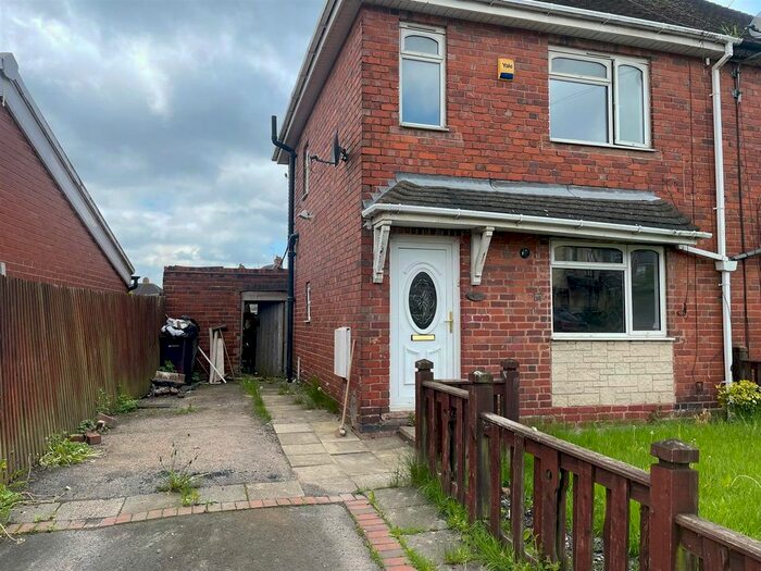 2 Bedroom Property To Rent In Central Avenue, Tipton, DY4
