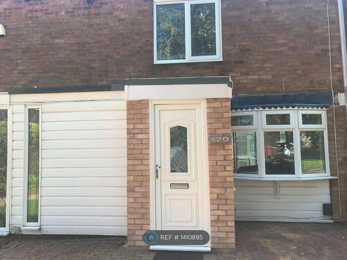 2 Bedroom Terraced House To Rent In Ballards Walk, Essex, SS15