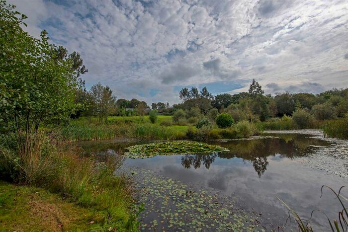 3 Bedroom Barn Conversion For Sale In Felinfoel, Llanelli, SA14
