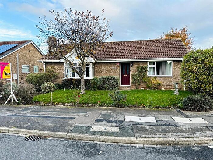 2 Bedroom Detached Bungalow For Sale In Dane Avenue, Thorpe Willoughby, Selby, YO8