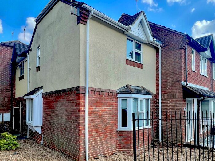 1 Bedroom Semi-Detached House To Rent In Cublands, Hertford, SG13