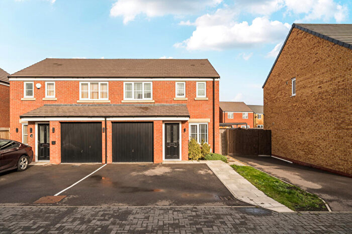 3 Bedroom Semi-Detached House For Sale In Anglers Avenue, Whittlesey, Peterborough, PE7