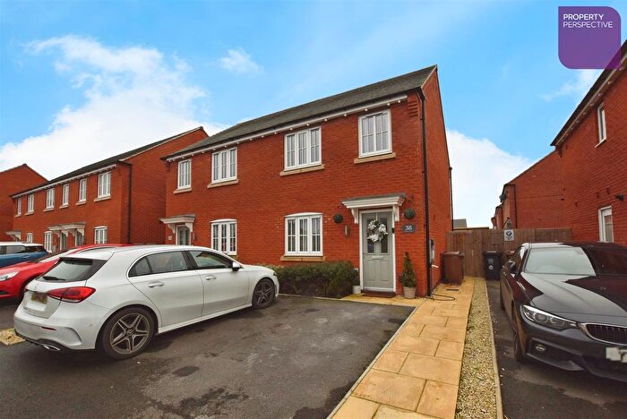 3 Bedroom Semi-Detached House For Sale In Balmoral Way, Hatton, Derby, DE65