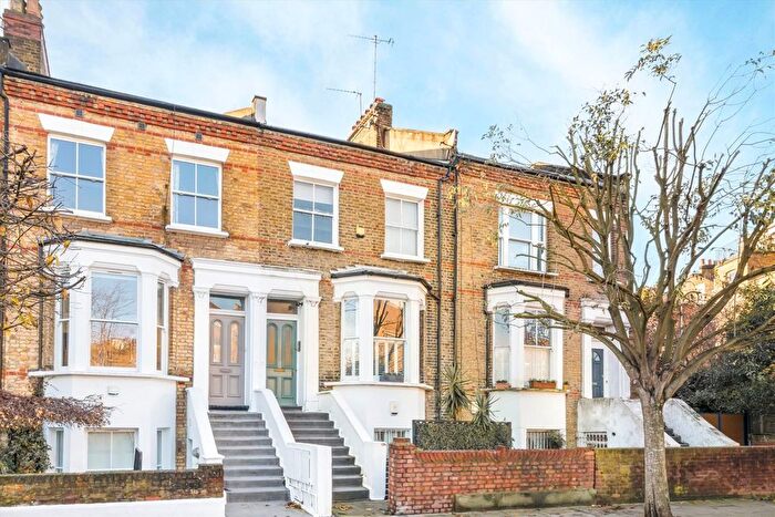 1 Bedroom Flat For Sale In Oakington Road, Little Venice, W9