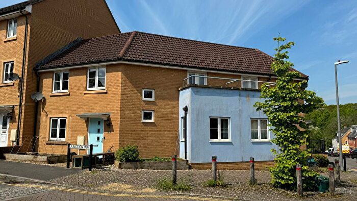 3 Bedroom Terraced House To Rent In Junction Way, Mangotsfield, Bristol, BS16