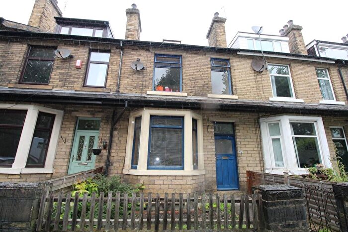 3 Bedroom Detached House To Rent In Park Road, Shipley, West Yorkshire, Uk, BD18