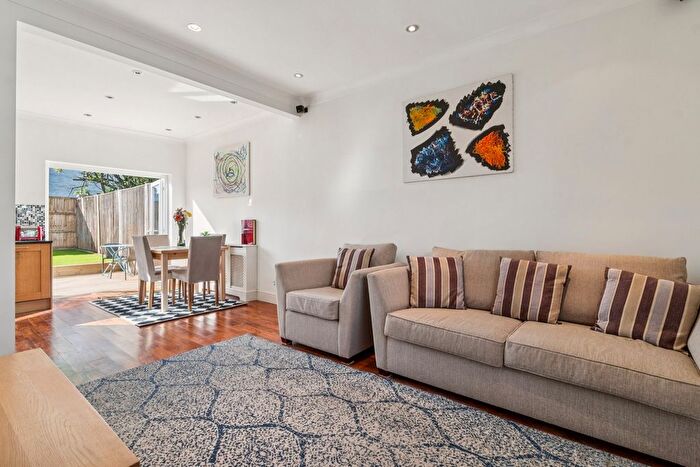 2 Bedroom Semi Detached House For Sale In Dalling Road, Ravenscourt Park, Hammersmith, W6