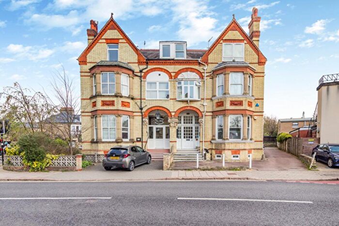 1 Bedroom Flat To Rent In Tenison Road, Cambridge, Cambridgeshire, CB1