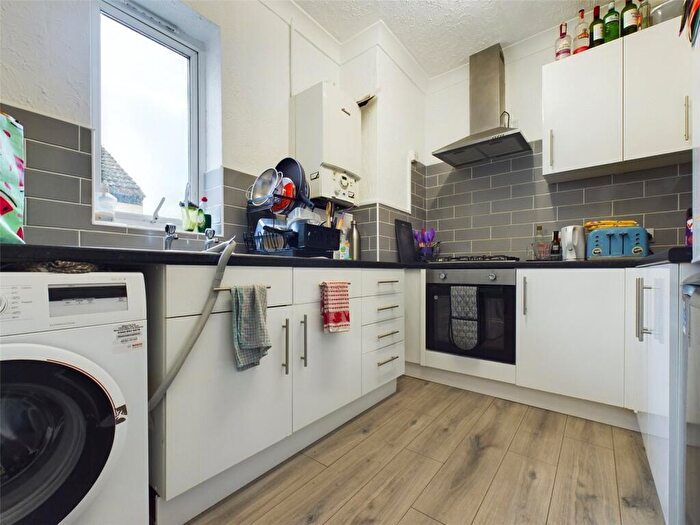 2 Bedroom Apartment To Rent In St Andrews Road, Portslade, East Sussex, BN41