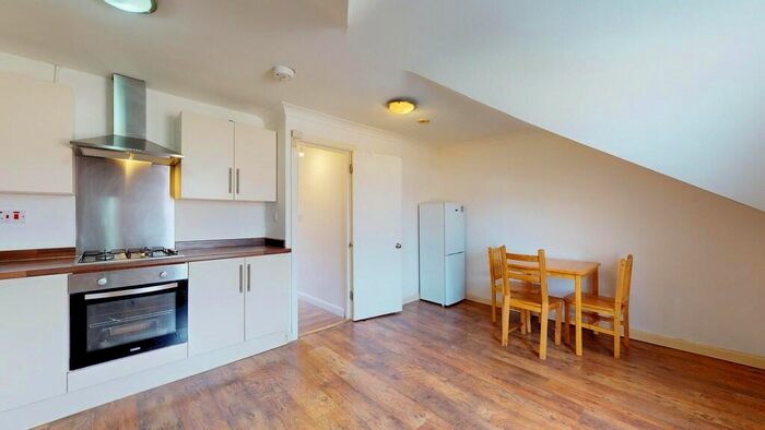 1 Bedroom Flat To Rent In Daleview Road, N15
