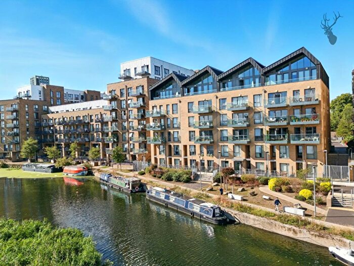 1 Bedroom Flat For Sale In Nicholson Square, Bow, London, E3
