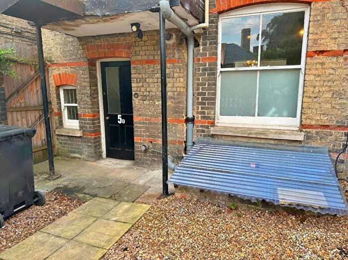 1 Bedroom Flat To Rent In Rous Road, Newmarket, CB8