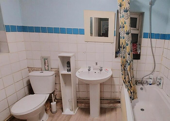 3 Bedroom Terraced House For Sale In Charles Street, Peterborough, PE1