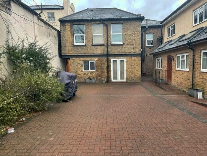 1 Bedroom Flat To Rent In Manor Road, Wallington, SM6