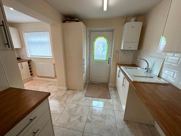 2 Bedroom Bungalow To Rent In Trent Way, Newark, Nottinghamshire, NG24