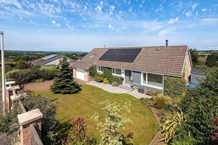 4 Bedroom Detached House For Sale In Deanburn Road, Linlithgow, EH49