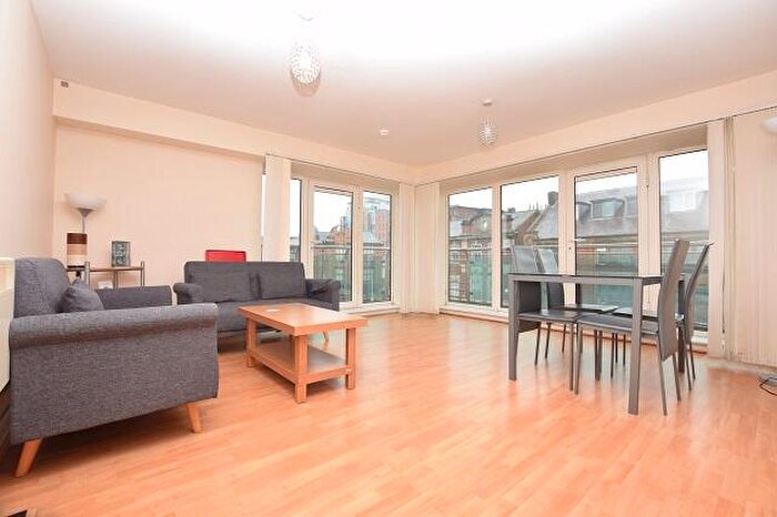 2 Bedroom Apartment To Rent In Royal Plaza, Westfield Terrace, S1