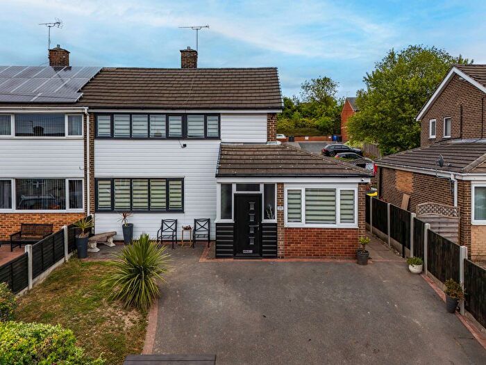 4 Bedroom Semi-Detached House For Sale In Larch Road, Maltby, Rotherham, S66