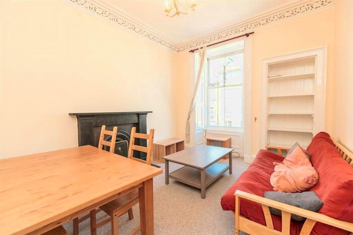 2 Bedroom Flat To Rent In West Preston Street, Edinburgh, EH8