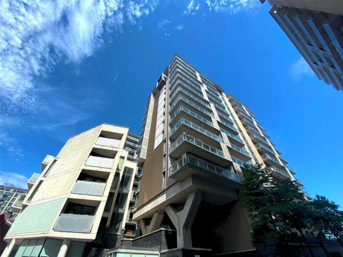 2 Bedroom Apartment To Rent In Spectrum Block, Blackfriars Road, Manchester City Centre, Salfotd, M3