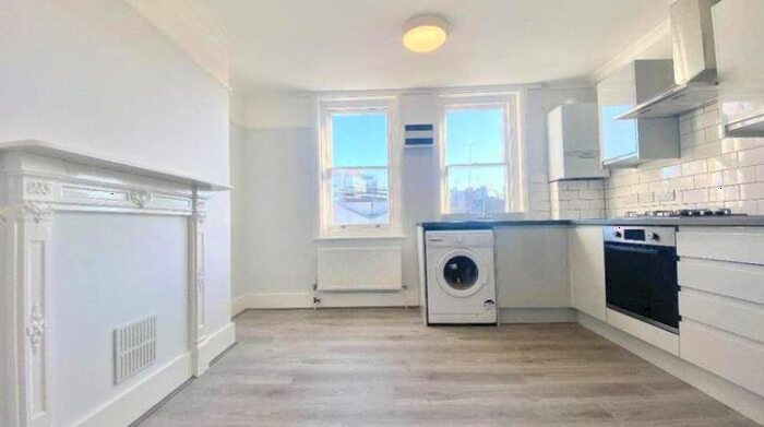 1 Bedroom Flat To Rent In Cleveland Street, London, W1T