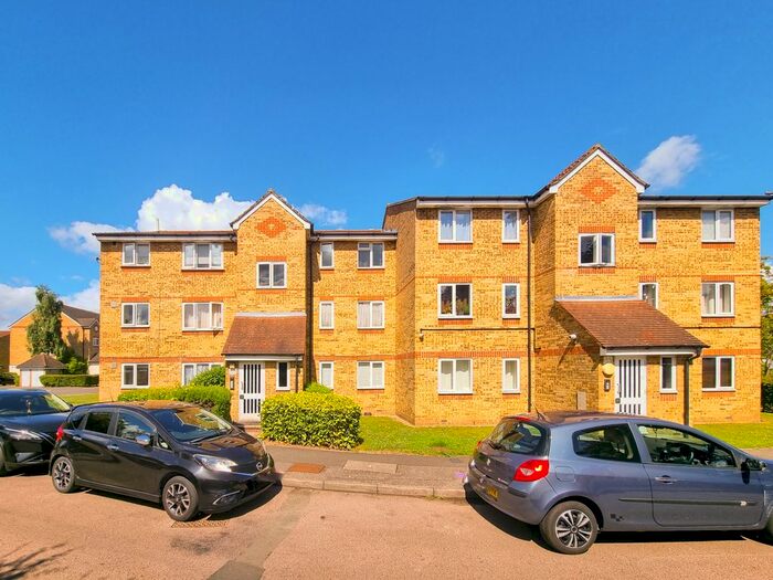 1 Bedroom Flat To Rent In Explorer Drive, Watford, WD18