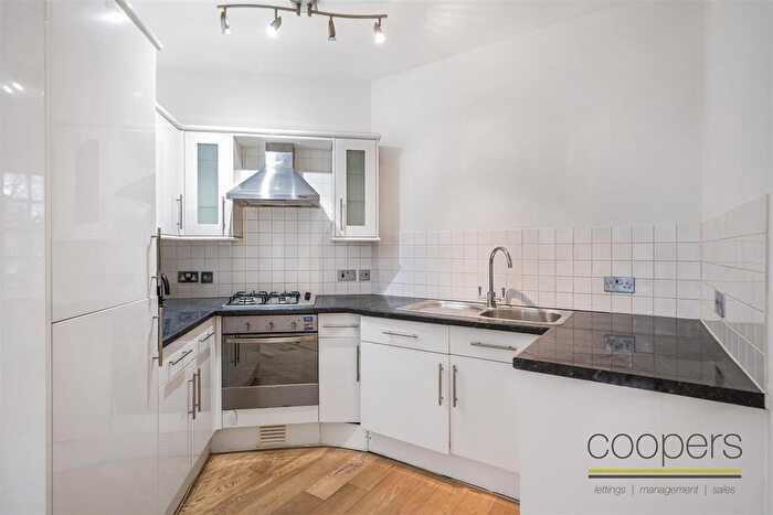 1 Bedroom Property To Rent In Stockwell Road, London, SW9