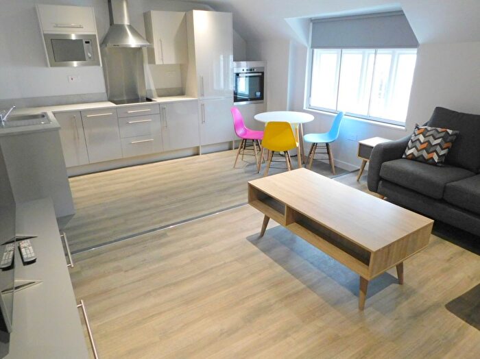 1 Bedroom Terraced House To Rent In Old Elvet, Durham City, DH1