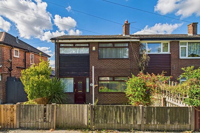3 Bedroom Town House For Sale In Sherdley Road, Thatto Heath, St Helens, WA9