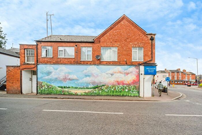 2 Bedroom Flat For Sale In London Road, Stony Stratford, Milton Keynes, MK11