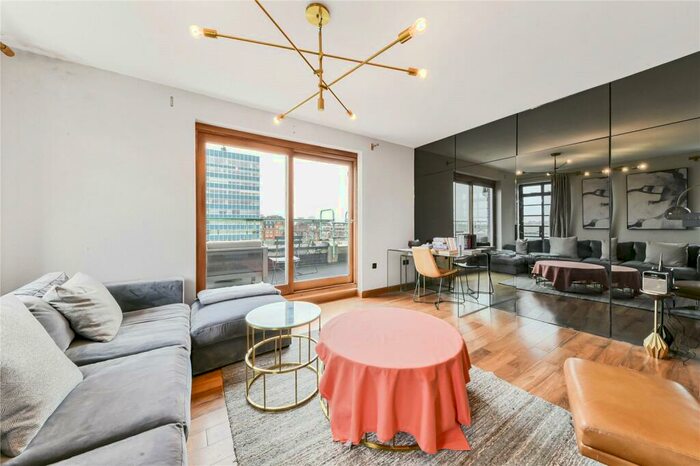 3 Bedroom Flat To Rent In Dorset House, London, NW1