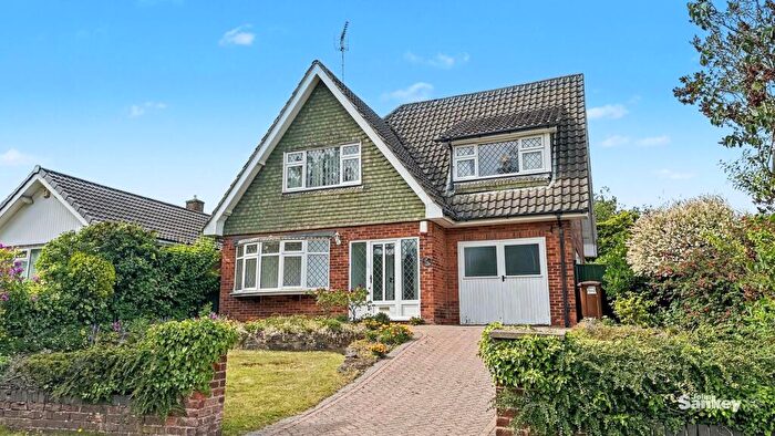 3 Bedroom Detached House For Sale In Chatsworth Drive, Mansfield, NG18