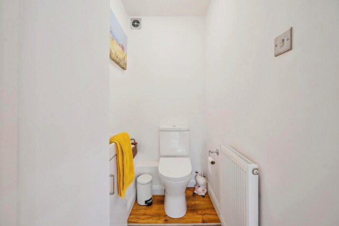 4 Bedroom Detached House For Sale In Swindale, Wilnecote, Tamworth, Staffordshire, B77