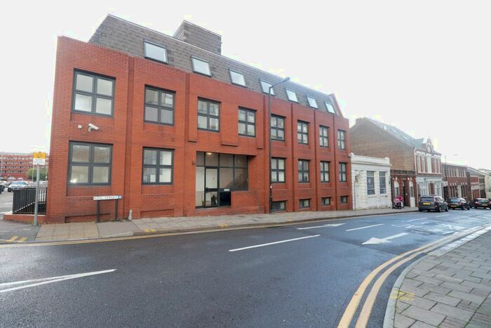 1 Bedroom Studio To Rent In King Street, Luton, LU1