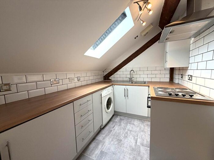 1 Bedroom Flat To Rent In Roper Road, Canterbury, CT2