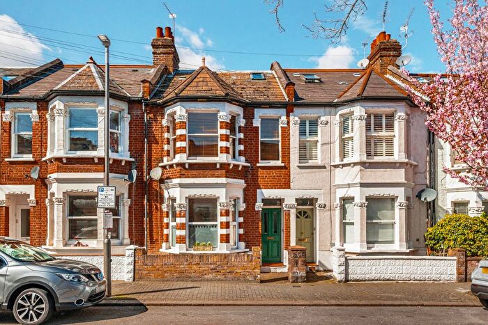 1 Bedroom Flat For Sale In Gladwyn Road, Putney, London, SW15