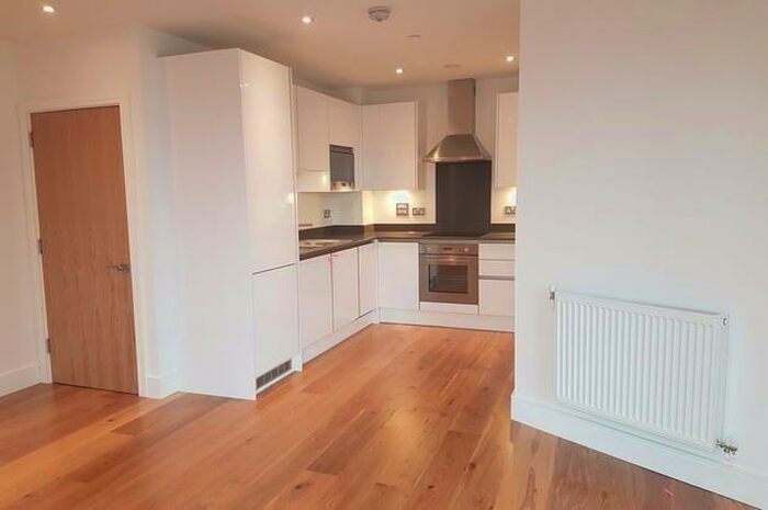 1 Bedroom Apartment To Rent In Sovereign Tower Emily Street, E16