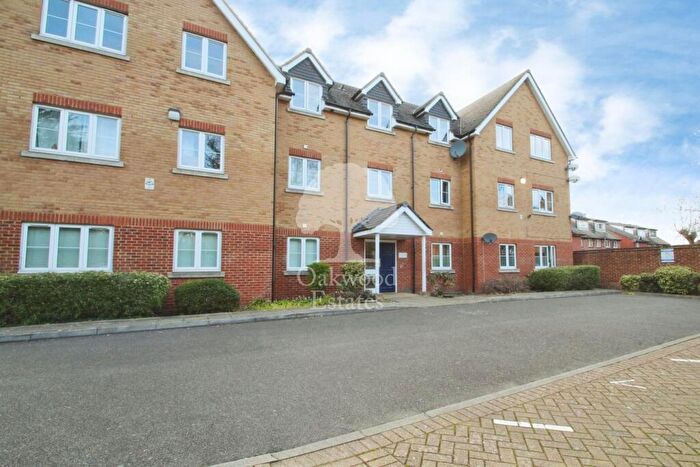 2 Bedroom Apartment To Rent In Harvey Road, Langley, SL3