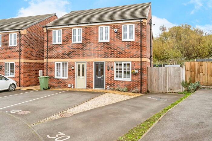 2 Bedroom Semi Detached House For Sale In Well Hill Drive, Harworth, Doncaster, DN11
