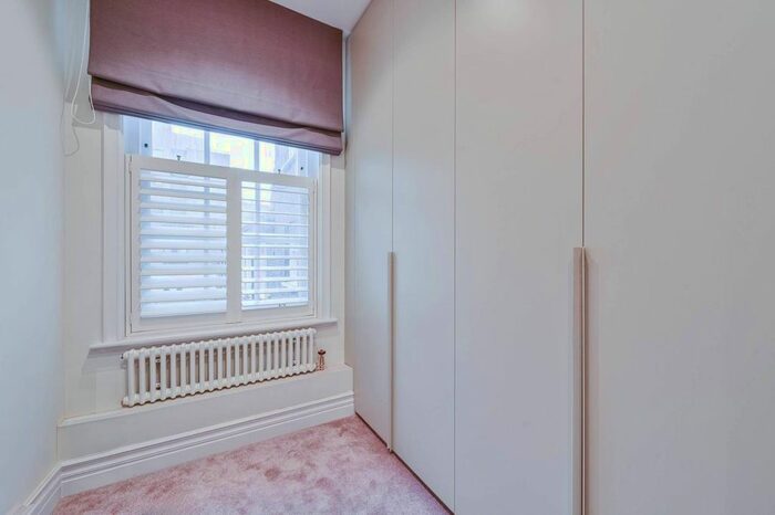 2 Bedroom Flat To Rent In New Cavendish Street, Marylebone, London, W1G