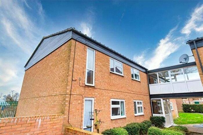 2 Bedroom Flat To Rent In Briarwood, Telford, Shropshire, TF3