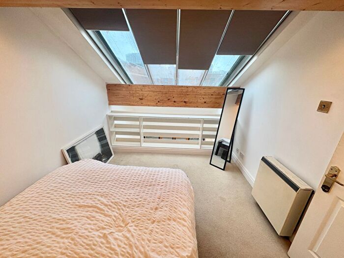 2 Bedroom Flat To Rent In Kings Court, Birmingham, B3