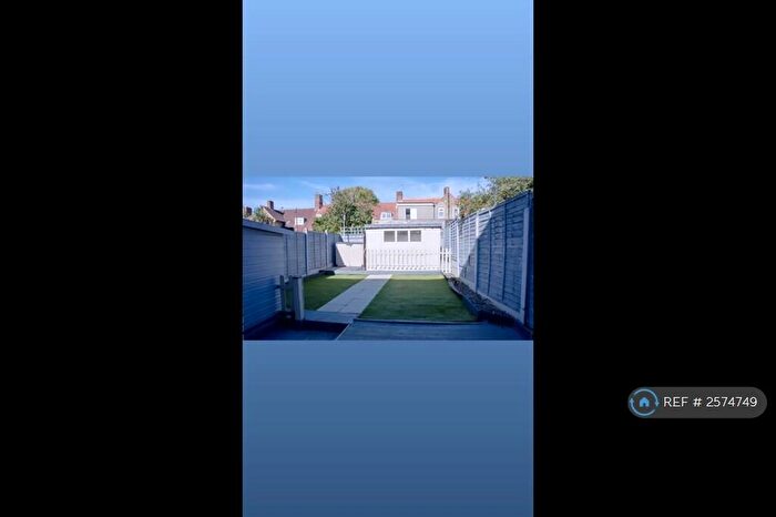 3 Bedroom Terraced House To Rent In Keedonwood Road, Bromley, BR1