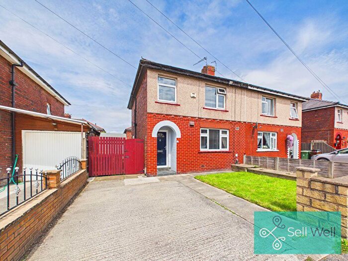 3 Bedroom Semi-Detached House For Sale In Malton Road, Worsley, Manchester, M28