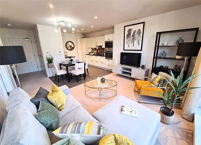 1 Bedroom Flat For Sale In The Carriages, Brighton Road, Purley, CR8