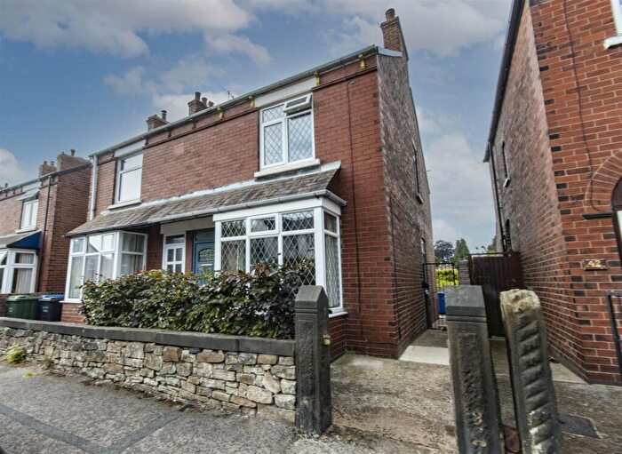 3 Bedroom Semi-Detached House For Sale In Rhodesia Road, Brampton, Chesterfield, S40