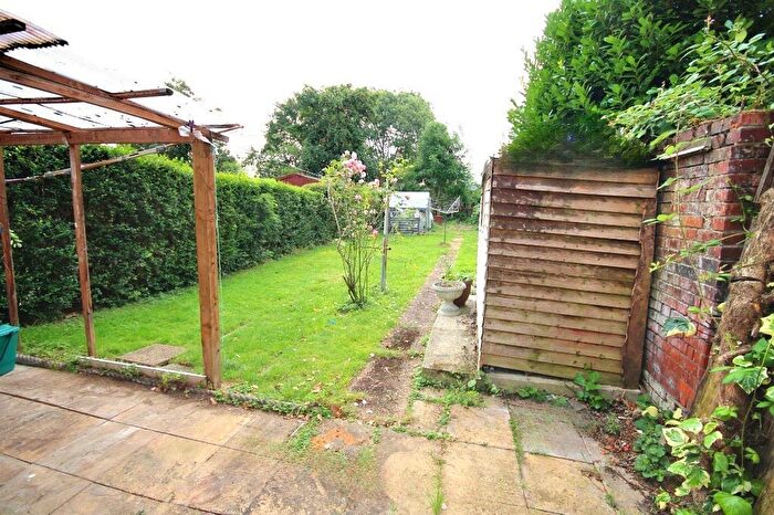 4 Bedroom Semi-Detached House To Rent In Neeld Crescent, Wembley, Middlesex, HA9